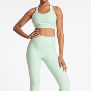 ALL ACCESS leggings & sports bra